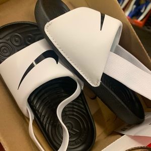 Meet your Posher, Trace